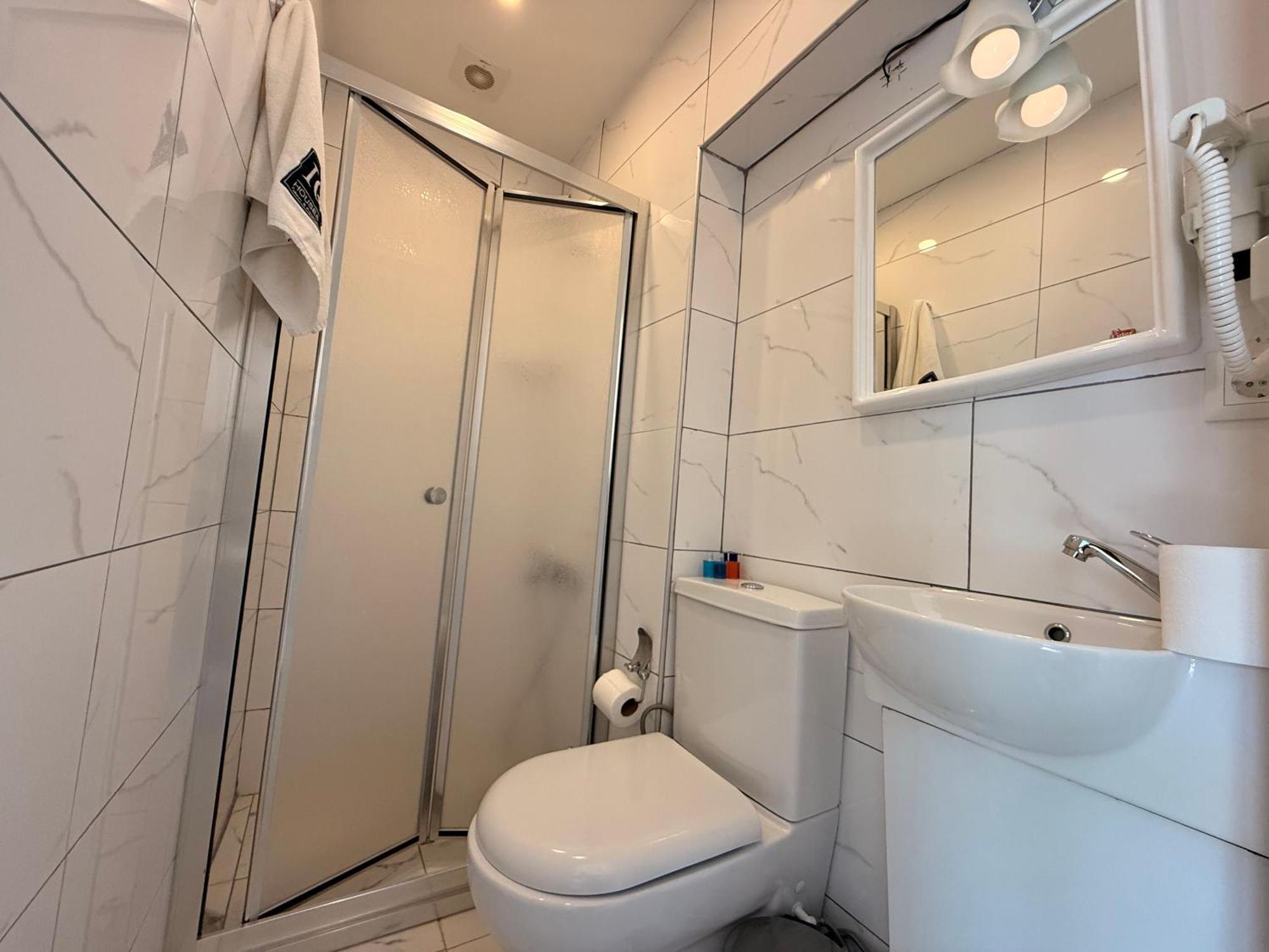 Iq Hotel Istanbul Luaran gambar